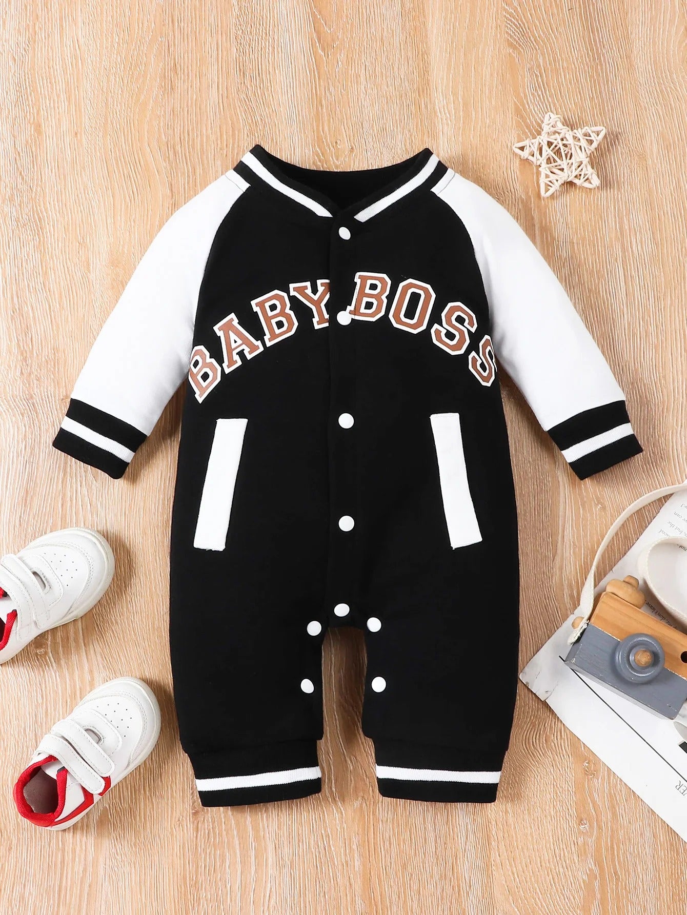 Cute Letter Print Long Sleeve Baby Boy Jumpsuit – Trendy & Comfy Outfit Black